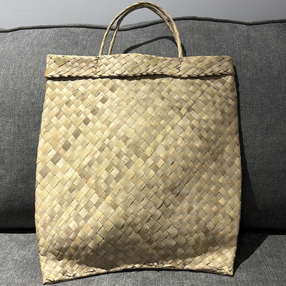 Natural woven banana leaf bag